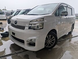 H23　ヴォクシー　車検2年付　入荷☆のイメージ